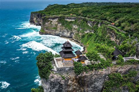 Uluwatu Temple .